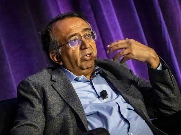 1,050% VMware Price Hike: AT&T Sounds Alarm On Broadcom's Acquisition 1,050% VMware Price Hike: AT&T Sounds Alarm On Broadcom's Acquisition