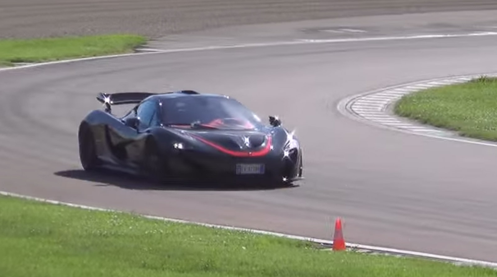 10 Fastest Standard Production Ferraris: A Fiorano Track Speed Comparison 10 Fastest Standard Production Ferraris: A Fiorano Track Speed Comparison