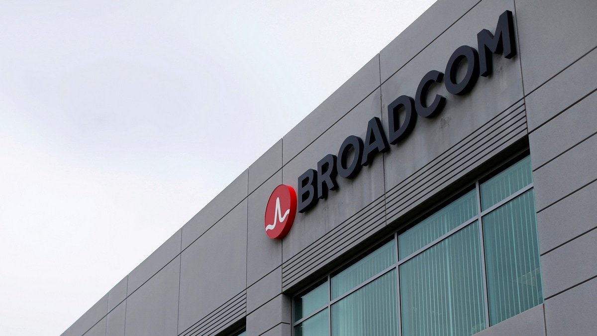 1050% Price Hike: AT&T Challenges Broadcom's VMware Acquisition 1050% Price Hike: AT&T Challenges Broadcom's VMware Acquisition