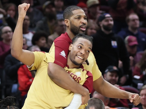 133-129 OT Victory: Hunter's 32 Points Fuel Cavs' 50th Win Of The Season 133-129 OT Victory: Hunter's 32 Points Fuel Cavs' 50th Win Of The Season