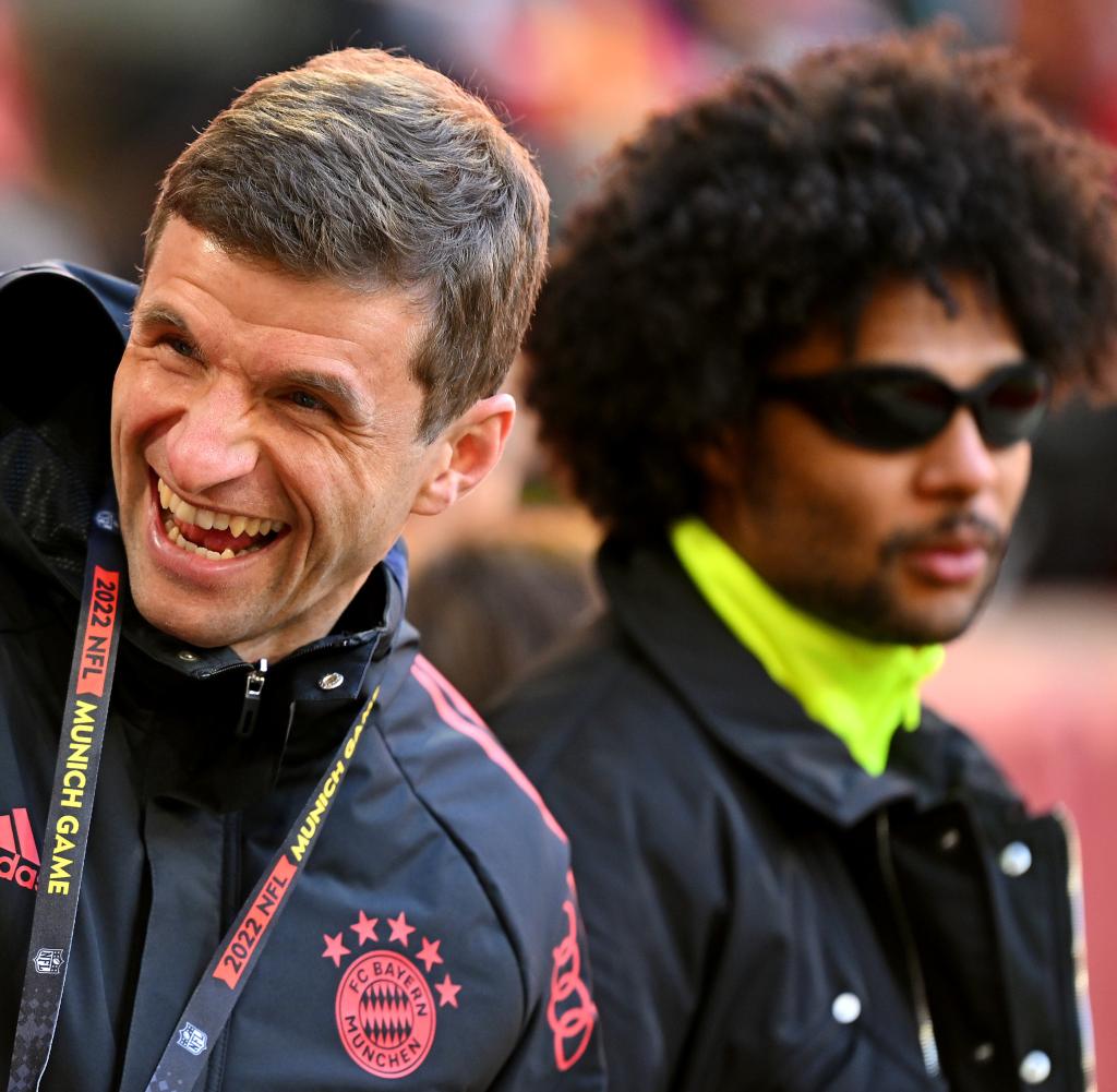 25 Years At Bayern: Thomas Müller's Emotional Allianz Arena Send-Off 25 Years At Bayern: Thomas Müller's Emotional Allianz Arena Send-Off