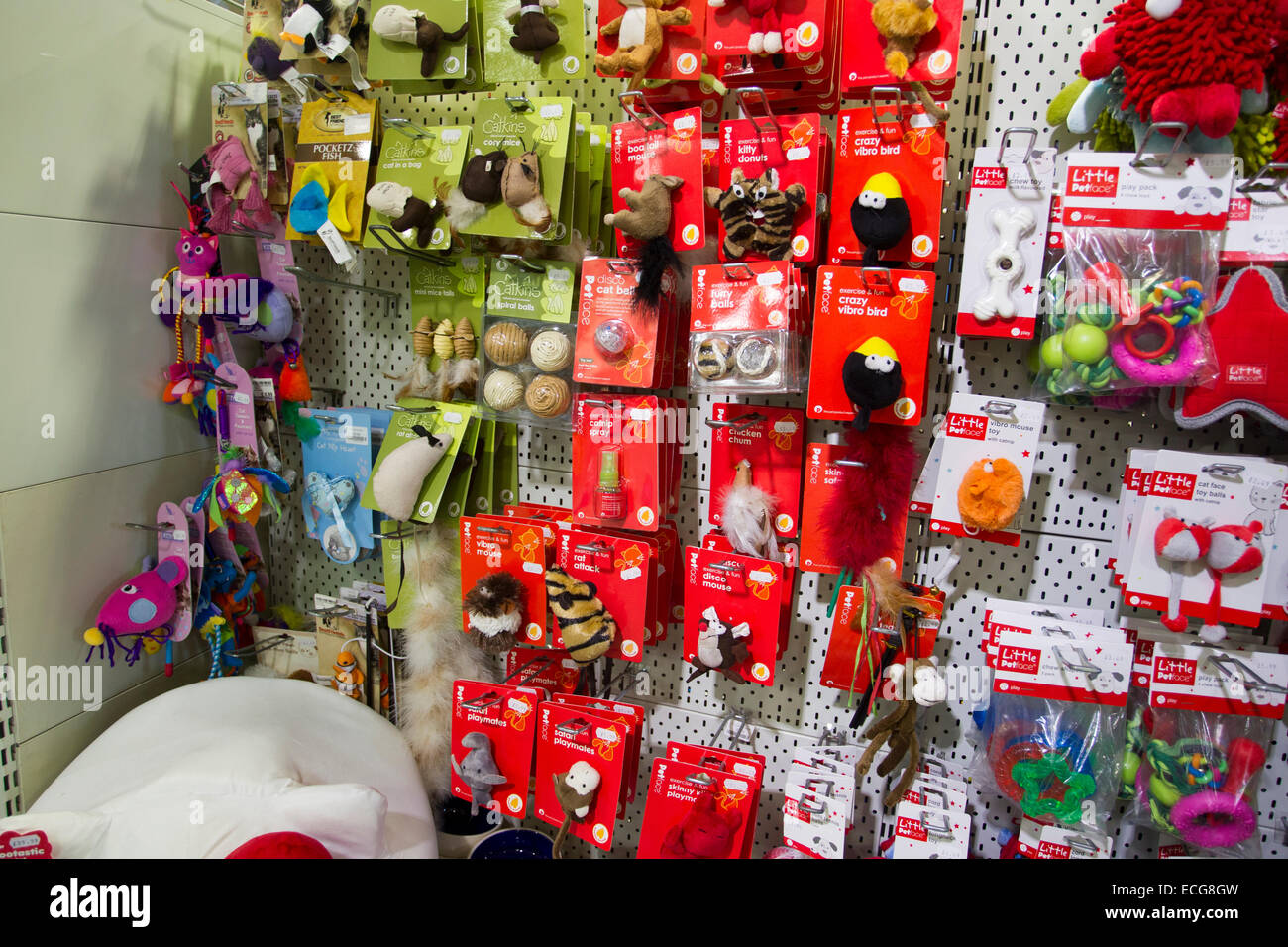 £300 Worth Of Goods Stolen From Hayes Garden World: Ambleside Couple Involved £300 Worth Of Goods Stolen From Hayes Garden World: Ambleside Couple Involved