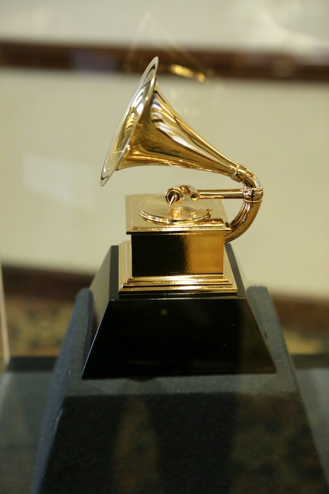 5-Time Grammy Nominee To Retire After May Concert Due To Health Concerns 5-Time Grammy Nominee To Retire After May Concert Due To Health Concerns