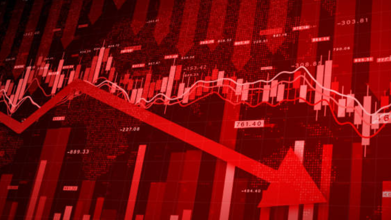 600 अंकों की गिरावट: Sensex और Nifty में भारी उतार-चढ़ाव 600 अंकों की गिरावट: Sensex और Nifty में भारी उतार-चढ़ाव