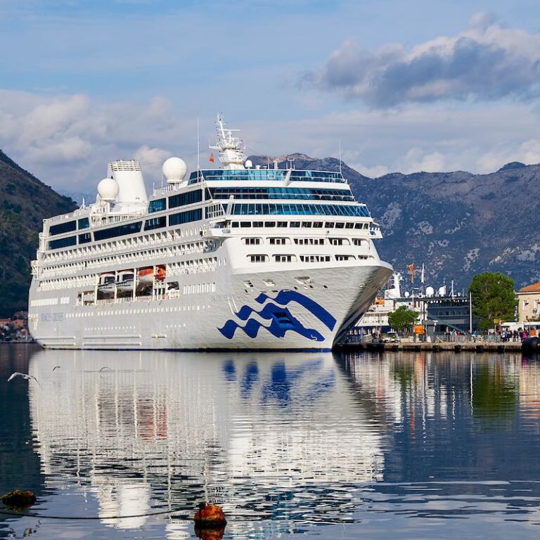 A Review Of Top-Rated US Cruise Lines