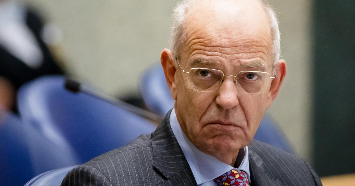 ABN Amro Facing Dutch Central Bank Scrutiny Over Bonus Payments ABN Amro Facing Dutch Central Bank Scrutiny Over Bonus Payments