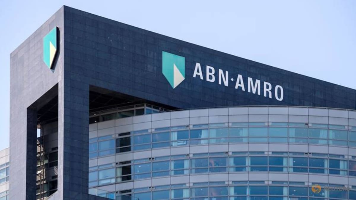 ABN Amro Facing Potential Fine Over Executive Bonuses ABN Amro Facing Potential Fine Over Executive Bonuses