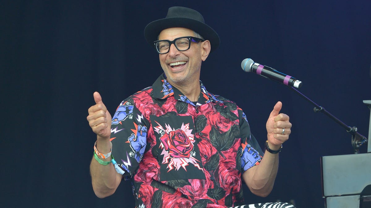 Actor Jeff Goldblum Releases New Jazz Album Actor Jeff Goldblum Releases New Jazz Album