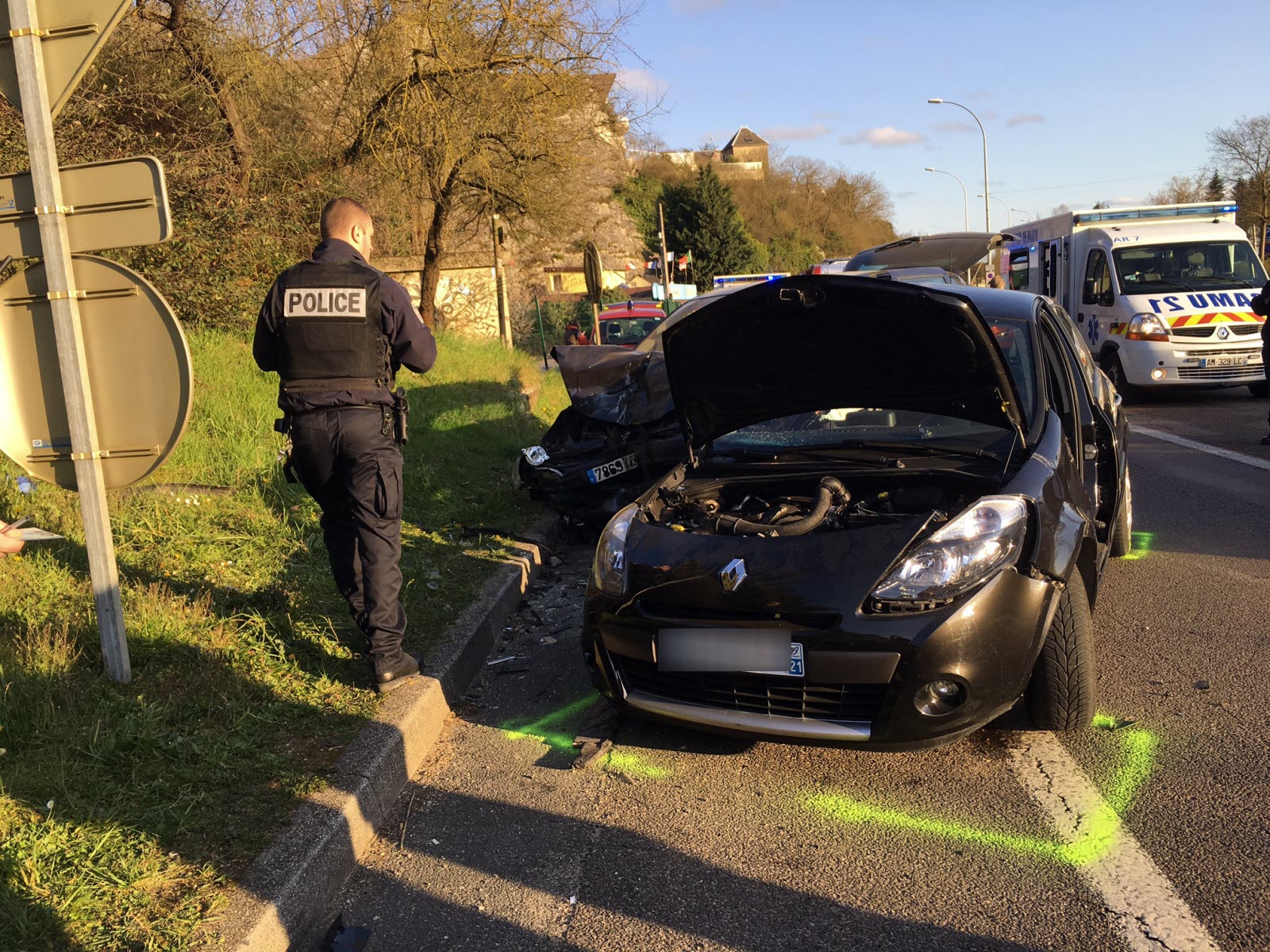 Agression Au Lac Kir (Dijon) : Trois Hommes Grièvement Blessés Agression Au Lac Kir (Dijon) : Trois Hommes Grièvement Blessés