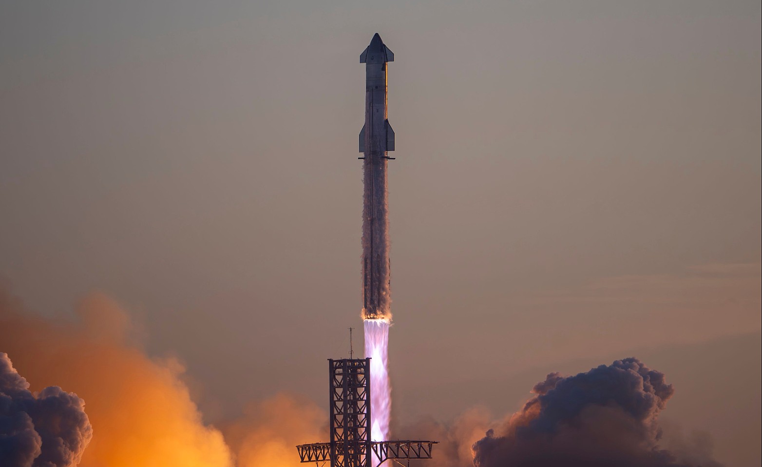 Airplanes And SpaceX Starship Launch: FAA Safety Precautions Airplanes And SpaceX Starship Launch: FAA Safety Precautions