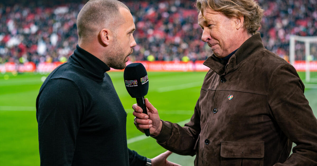 Ajax In Gesprek Met Heitinga Over Trainerschap Ajax In Gesprek Met Heitinga Over Trainerschap