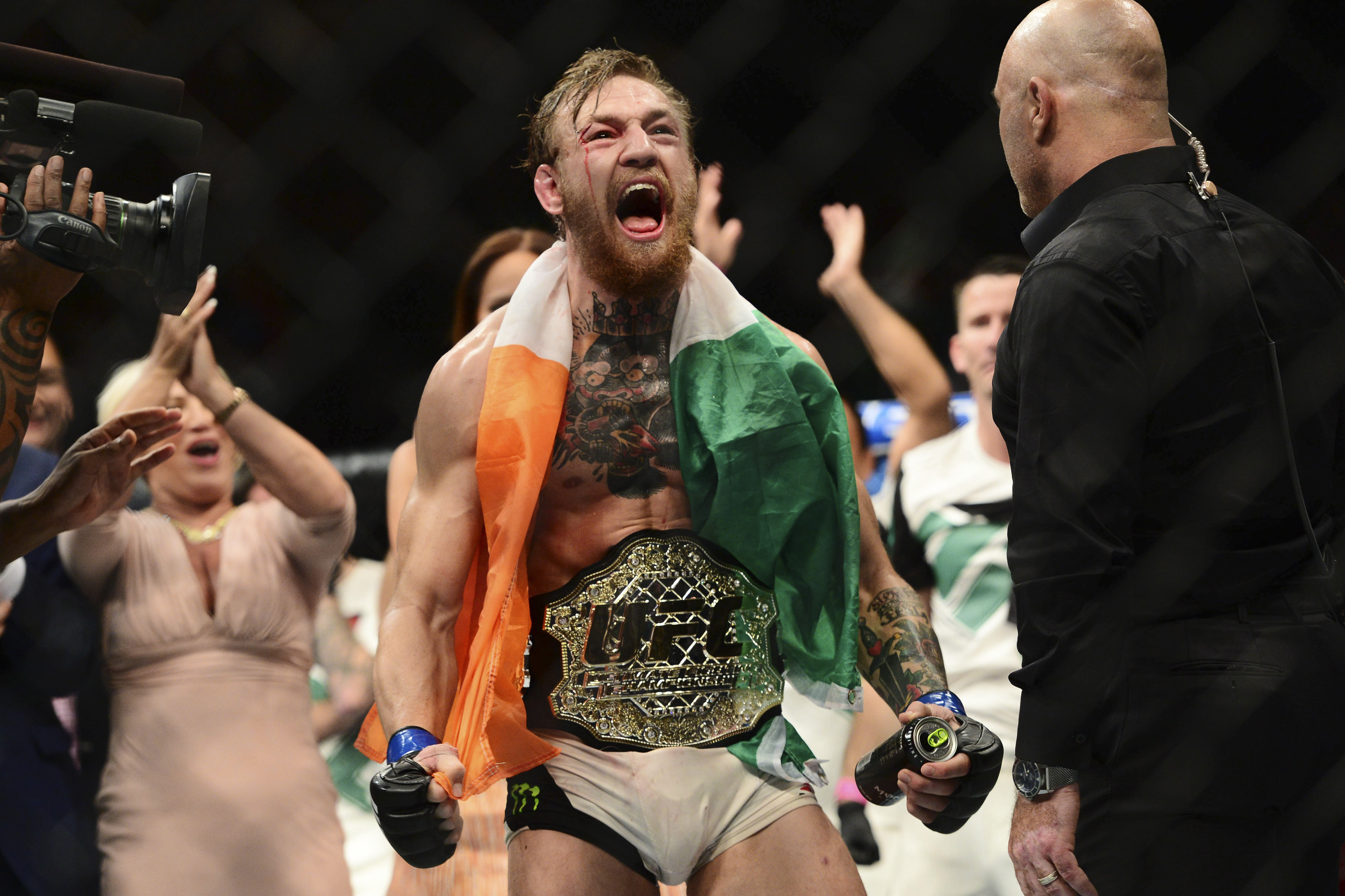 Aldo's Featherweight Return: A UFC Legend's Comeback Aldo's Featherweight Return: A UFC Legend's Comeback