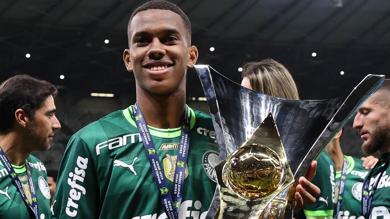 Altitude E Vômito: Estêvão Sai De Jogo Do Palmeiras Altitude E Vômito: Estêvão Sai De Jogo Do Palmeiras