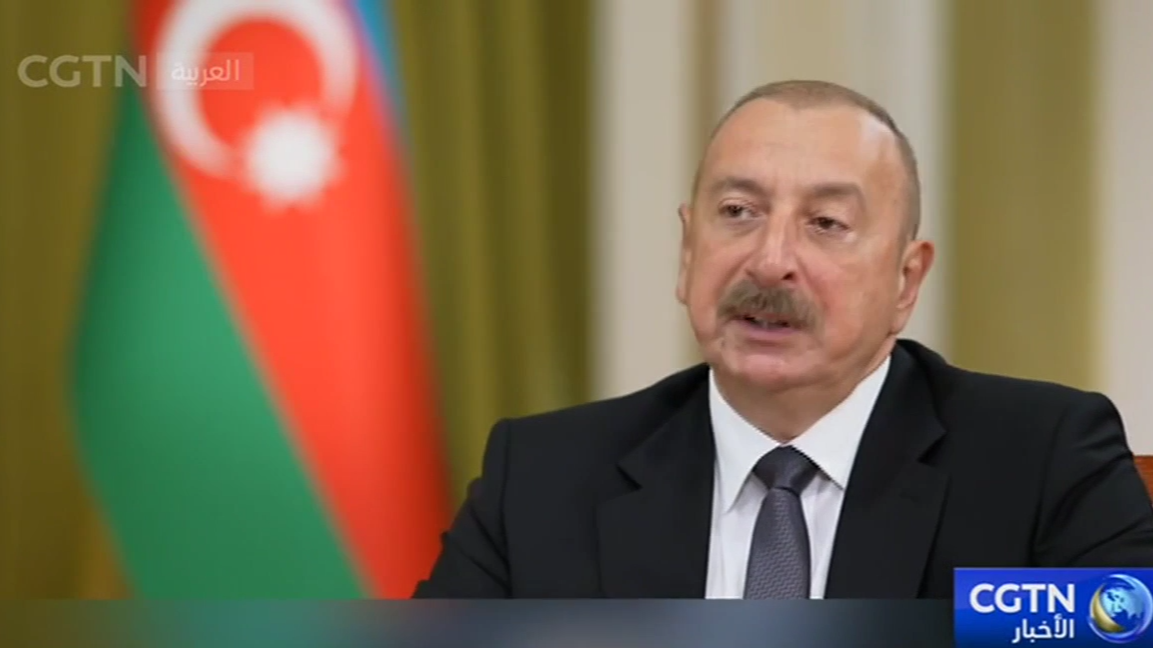 الوزير يبحث سبل تعزيز التعاون الاقتصادي والتجاري مع أذربيجان الوزير يبحث سبل تعزيز التعاون الاقتصادي والتجاري مع أذربيجان