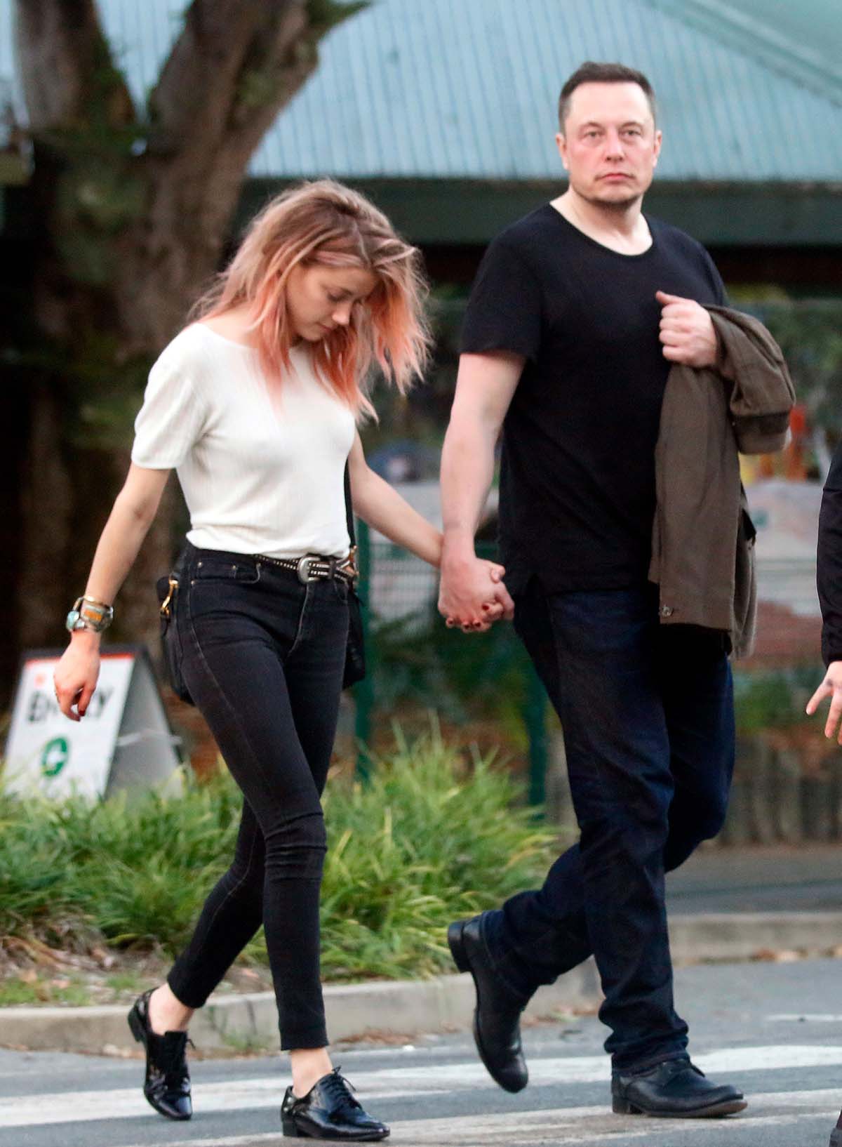 Amber Heard's Twins: A Timeline Of The Elon Musk Speculation Amber Heard's Twins: A Timeline Of The Elon Musk Speculation