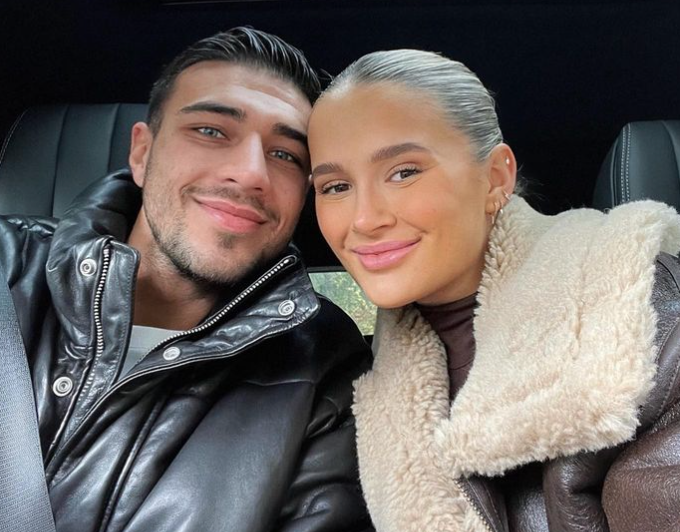Analysis: Tommy Fury's Private Life Announcements Compared To Molly-Mae Hague's Analysis: Tommy Fury's Private Life Announcements Compared To Molly-Mae Hague's