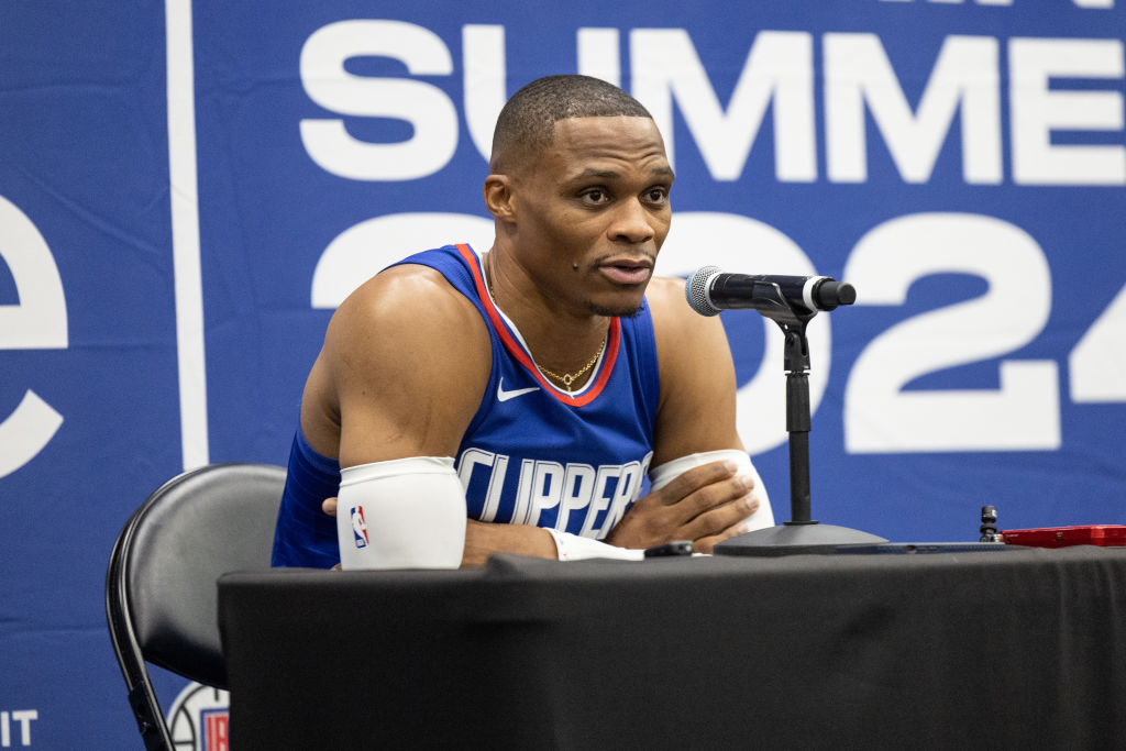 Analyzing Fan Reactions To Russell Westbrook's Game Against The Warriors Analyzing Fan Reactions To Russell Westbrook's Game Against The Warriors
