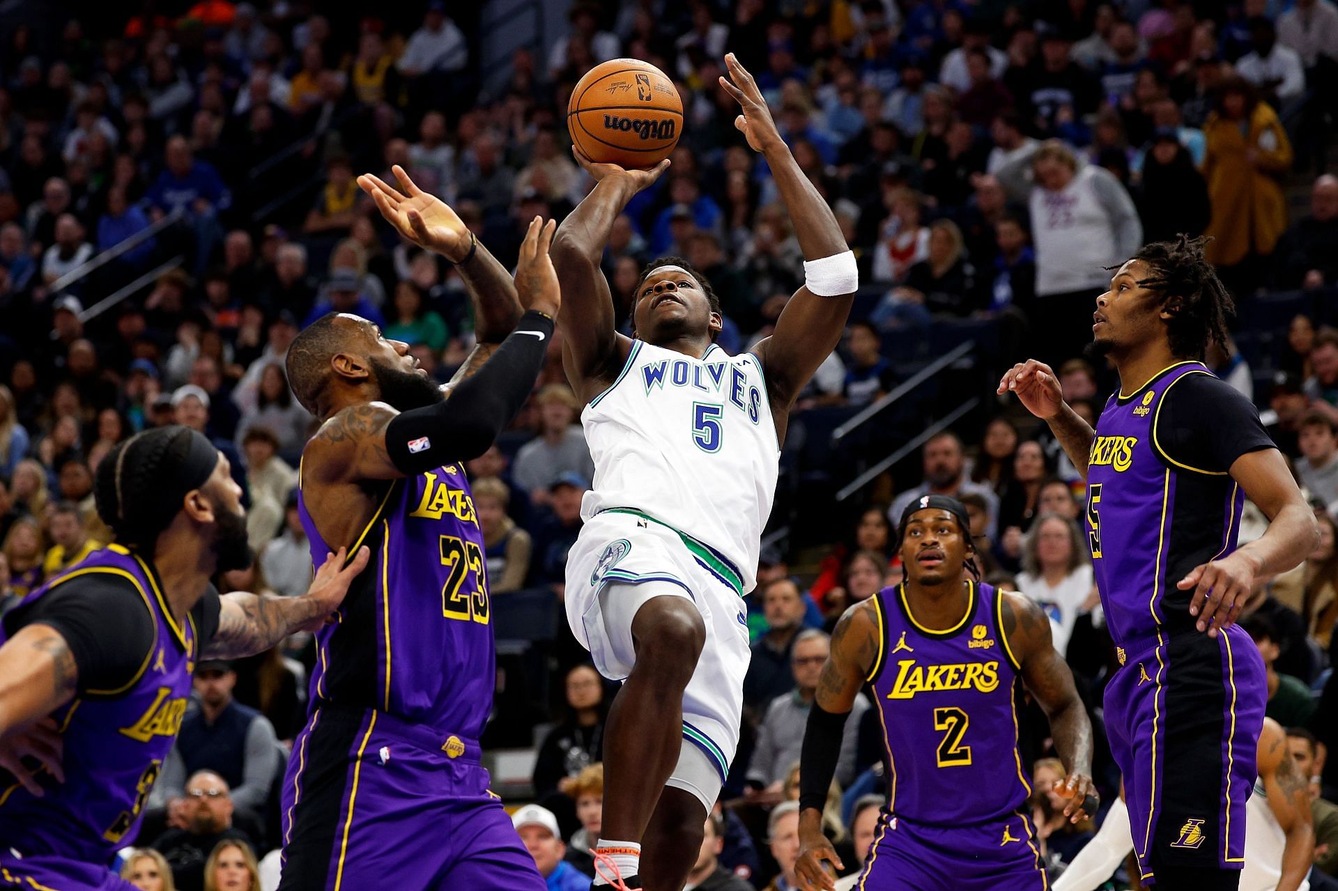 Analyzing Randle's Performance: Lakers Vs. Timberwolves Analyzing Randle's Performance: Lakers Vs. Timberwolves