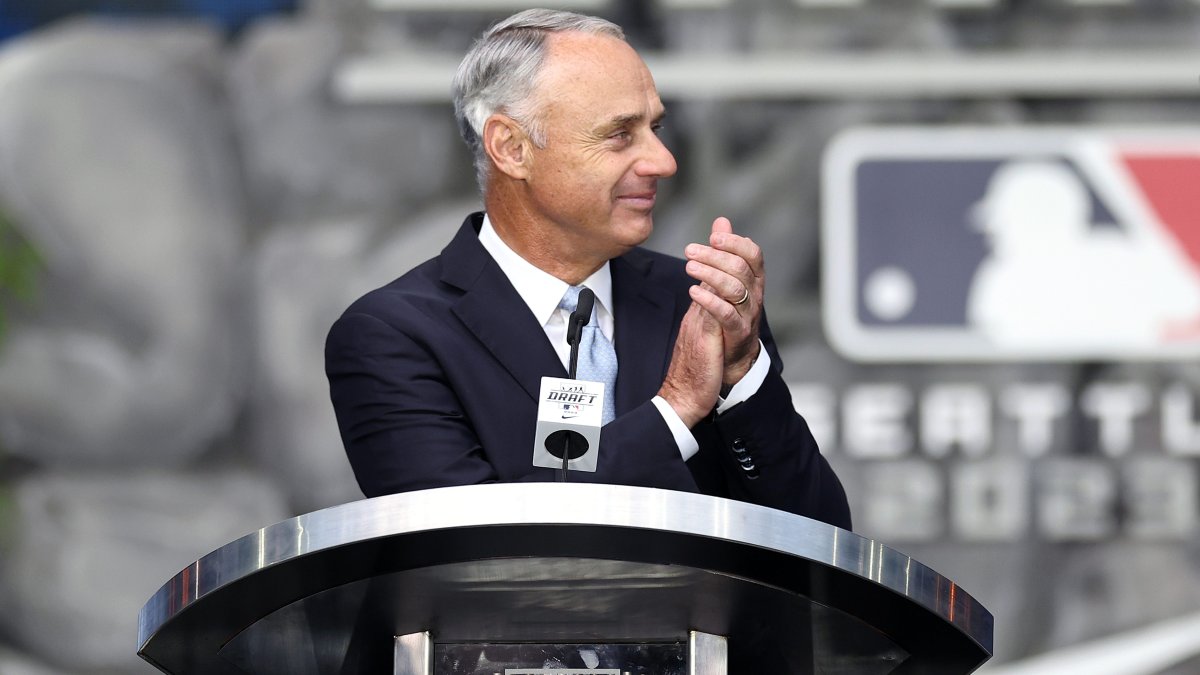 Analyzing The Speedway Classic With MLB Commissioner Rob Manfred Analyzing The Speedway Classic With MLB Commissioner Rob Manfred