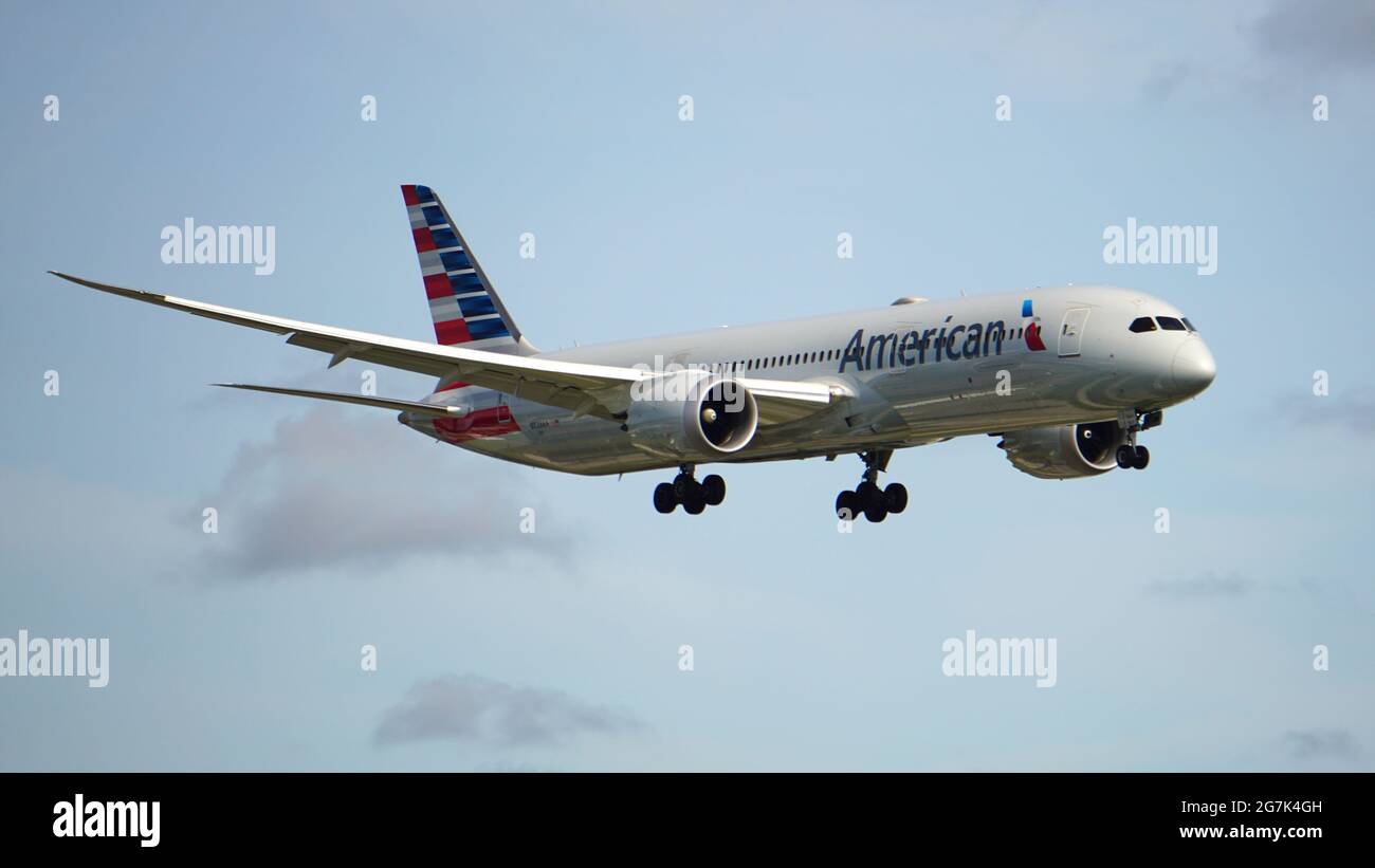 Analyzing The United And American Airlines Competition At Chicago O'Hare Analyzing The United And American Airlines Competition At Chicago O'Hare