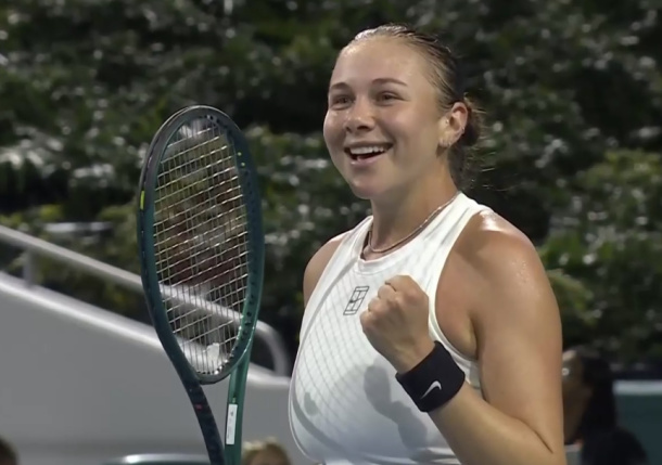 Anisimova Stops Andreeva's Winning Streak In Miami Anisimova Stops Andreeva's Winning Streak In Miami