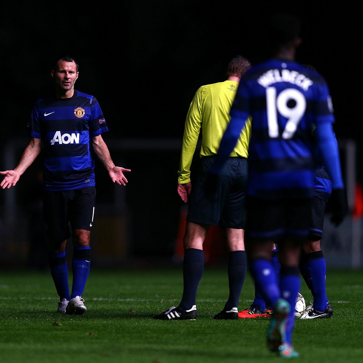 Another Transfer Fiasco? Souness Attacks Manchester United's Decision Another Transfer Fiasco? Souness Attacks Manchester United's Decision