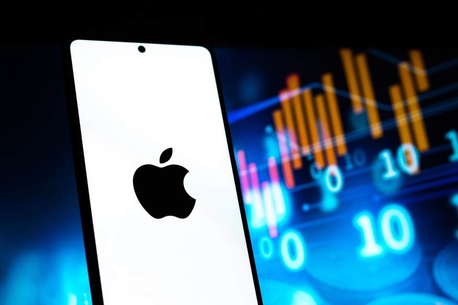 Apple Stock: A Q2 Earnings Preview And Price Analysis Apple Stock: A Q2 Earnings Preview And Price Analysis