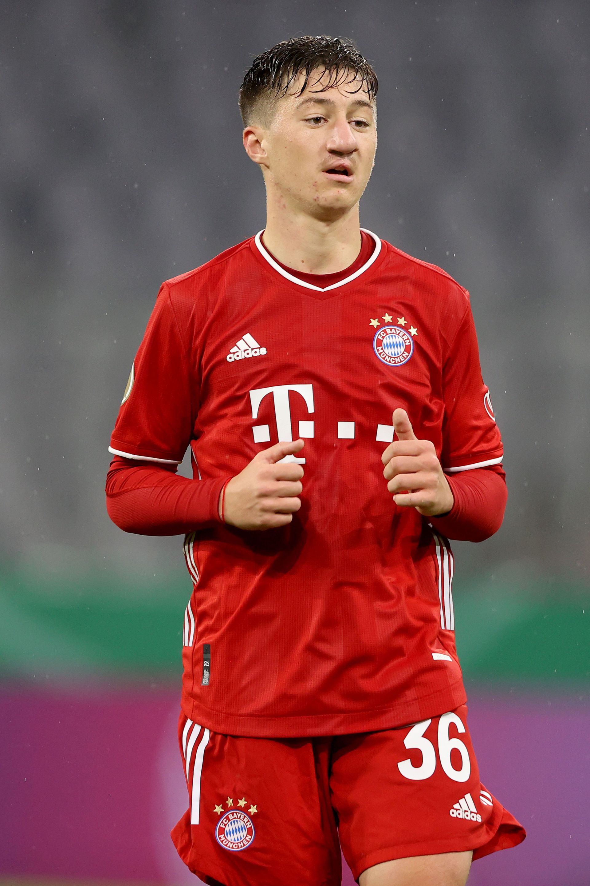 Arsenal's Pursuit Of Angelo Stiller: Ahead Of Barcelona? Arsenal's Pursuit Of Angelo Stiller: Ahead Of Barcelona?