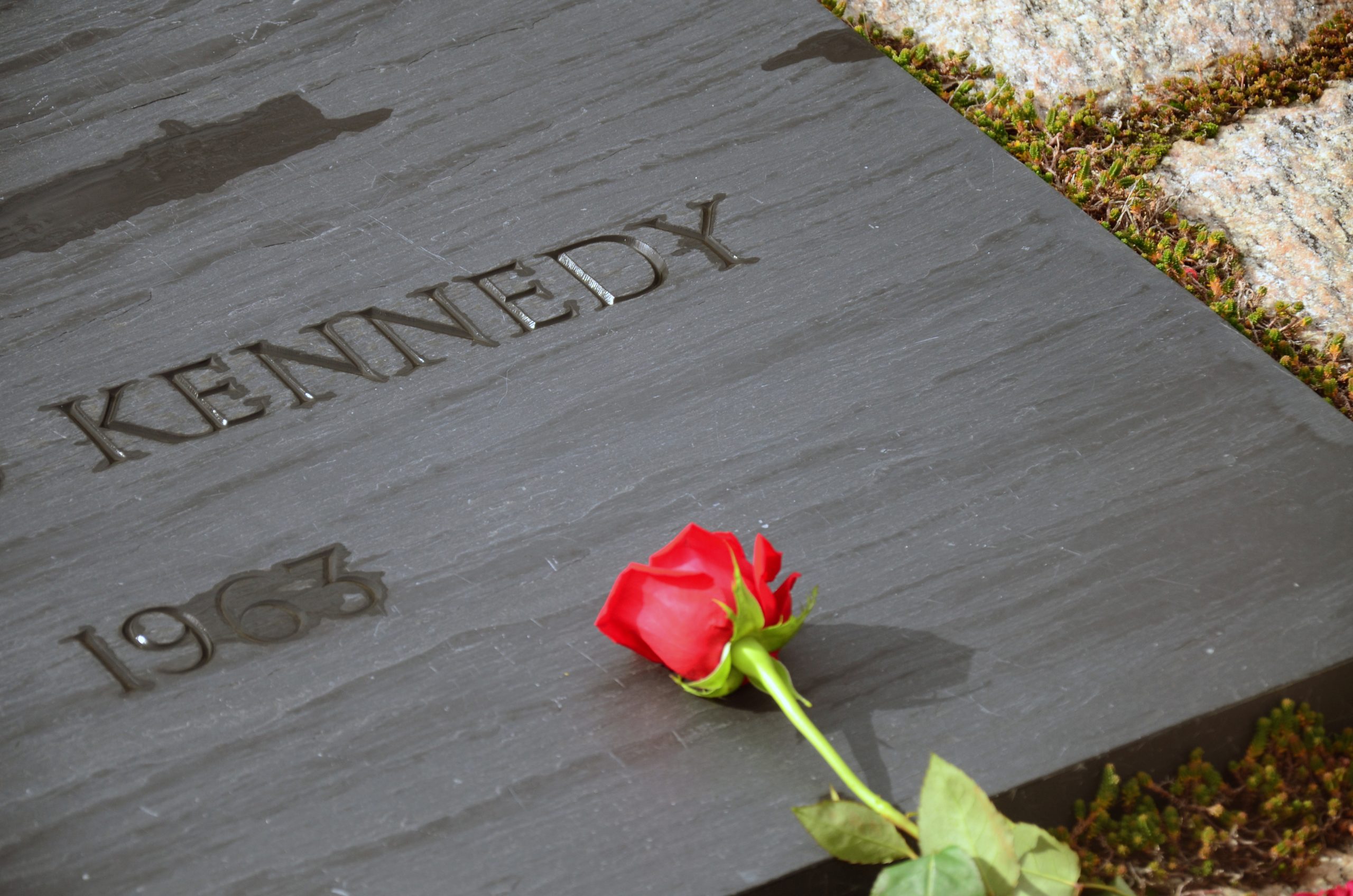 Asasinarea Lui Robert Kennedy: Documente Desecretizate Și Conspirații Asasinarea Lui Robert Kennedy: Documente Desecretizate Și Conspirații