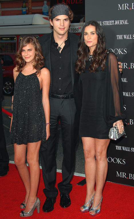 Ashton Kutcher And Demi Moore's Family Fallout: Rumer Willis Speaks Out Ashton Kutcher And Demi Moore's Family Fallout: Rumer Willis Speaks Out