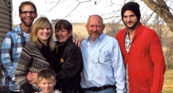 Ashton Kutcher Stepfather: Demi Moore's Daughter's Quick Regret Over Comment Ashton Kutcher Stepfather: Demi Moore's Daughter's Quick Regret Over Comment