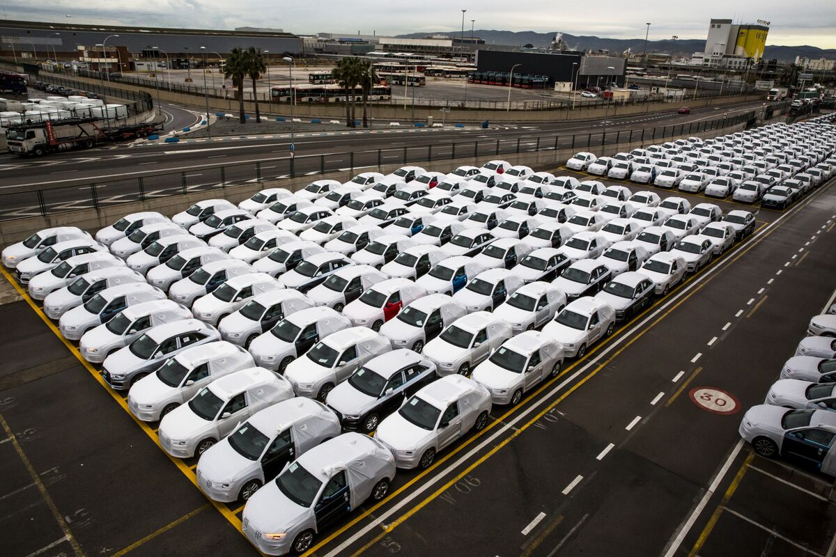 Auto Tariff Relief Speculation Lifts European Shares; LVMH Stock Falls Auto Tariff Relief Speculation Lifts European Shares; LVMH Stock Falls