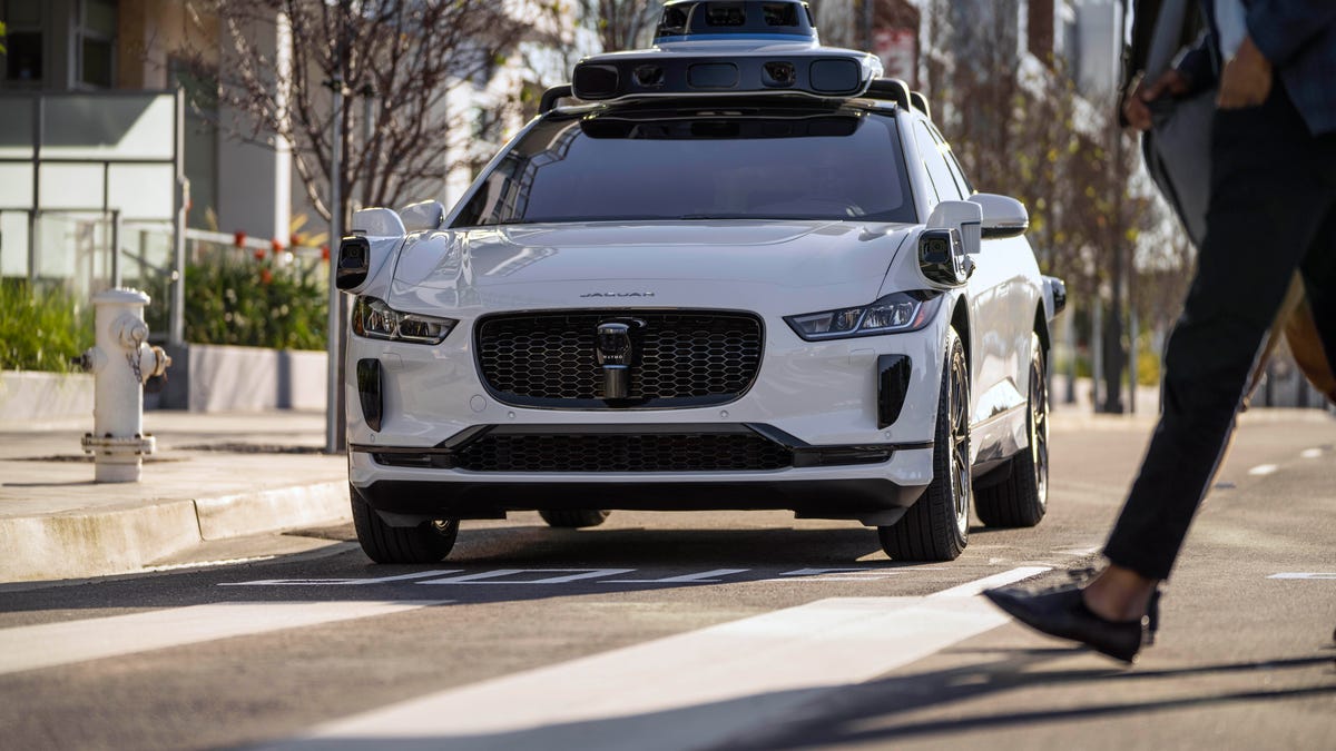 Autonomous Vehicles Take To Austin Streets: Waymo And Uber's Robotaxi Launch Autonomous Vehicles Take To Austin Streets: Waymo And Uber's Robotaxi Launch