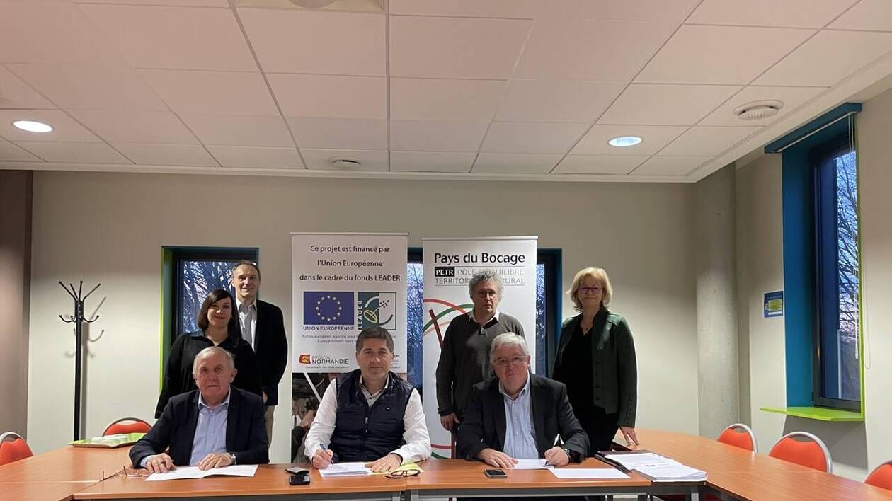 Aventure À Vélo : 8 000 km Pour Trois Jeunes Du Bocage Ornais Aventure À Vélo : 8 000 km Pour Trois Jeunes Du Bocage Ornais