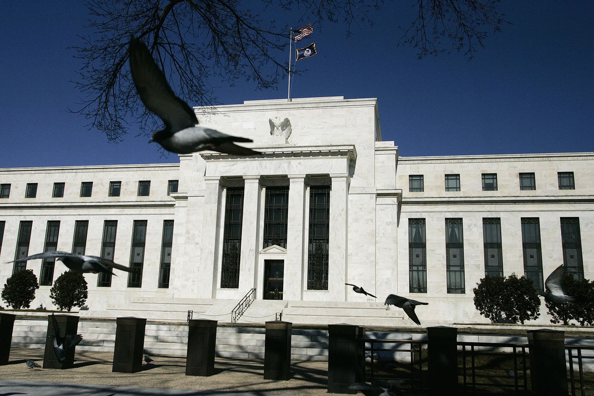 Bank Of Canada Weighs Interest Rate Reduction As Trump Tariffs Impact Markets Bank Of Canada Weighs Interest Rate Reduction As Trump Tariffs Impact Markets