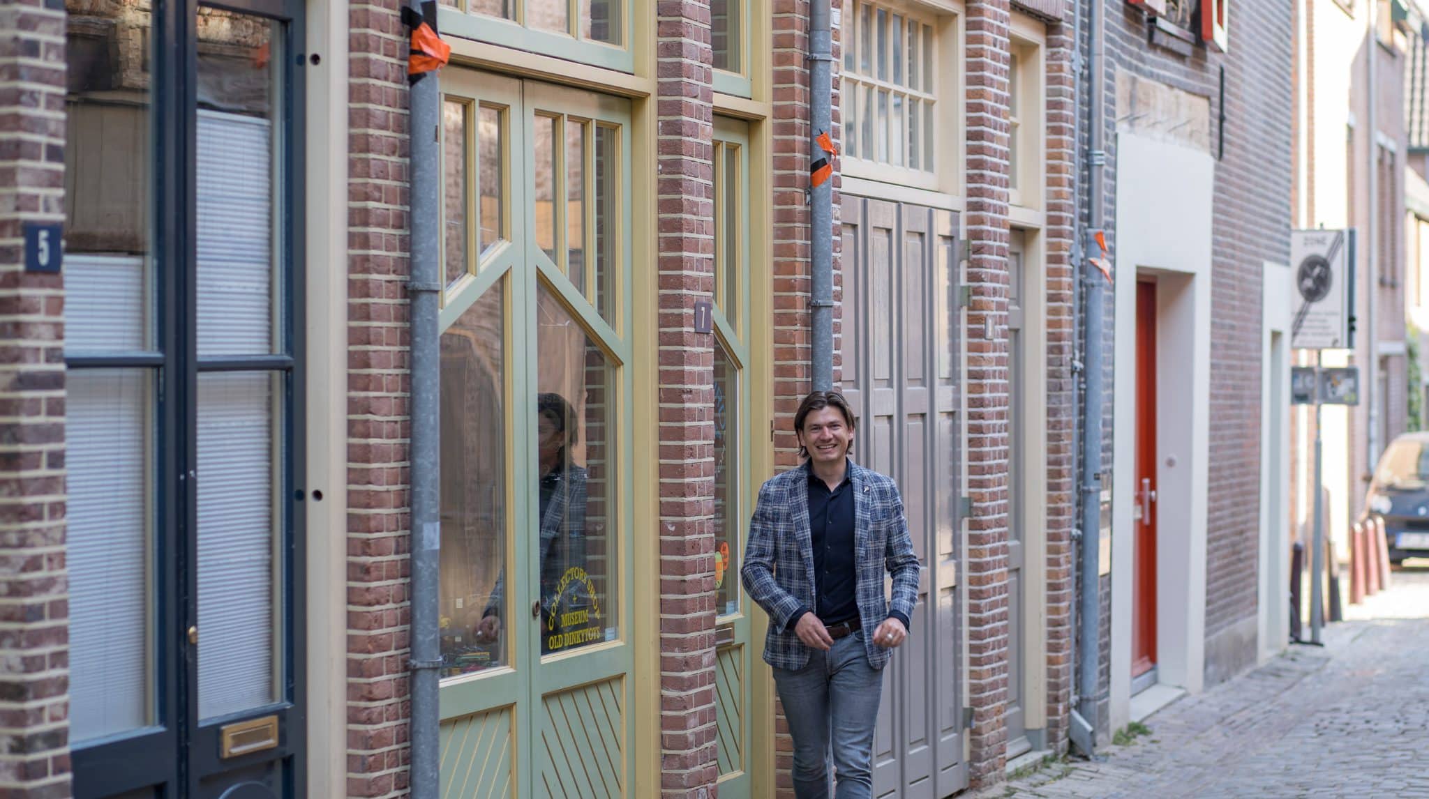 Betaalbare Huizen Nederland? Een Tegengestelde Visie: GeenStijl En ABN Amro. Betaalbare Huizen Nederland? Een Tegengestelde Visie: GeenStijl En ABN Amro.