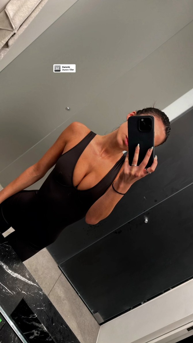 Bianca Censori Look-Alike Sister Angelina's Latest Photoshoot Bianca Censori Look-Alike Sister Angelina's Latest Photoshoot