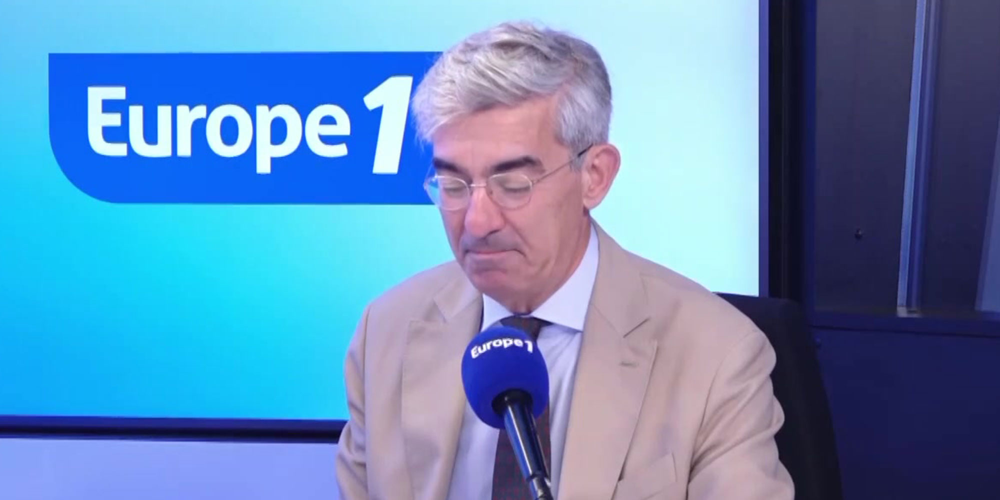 Cameroun 2032: Macron, Troisième Mandat, Référendum Et Enjeux Politiques Cameroun 2032: Macron, Troisième Mandat, Référendum Et Enjeux Politiques