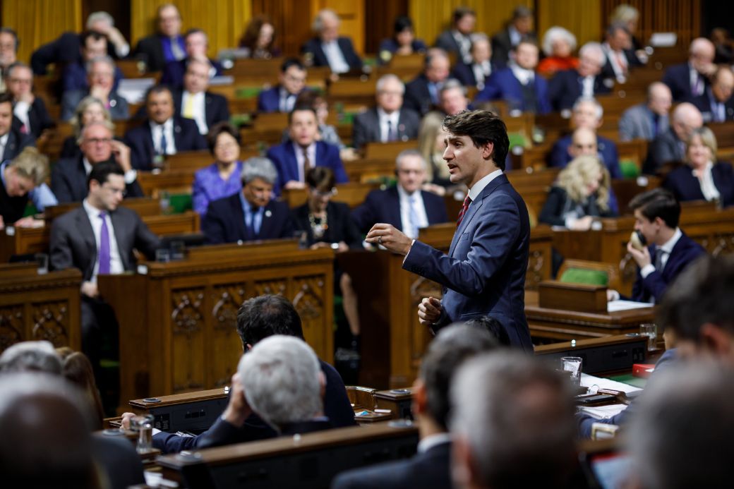 Canadian Dollar Under Pressure: Minority Government Concerns Canadian Dollar Under Pressure: Minority Government Concerns