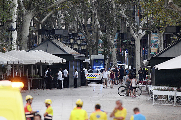 Car Drives Into Crowd Near FC Barcelona Stadium; 13 Injured Car Drives Into Crowd Near FC Barcelona Stadium; 13 Injured