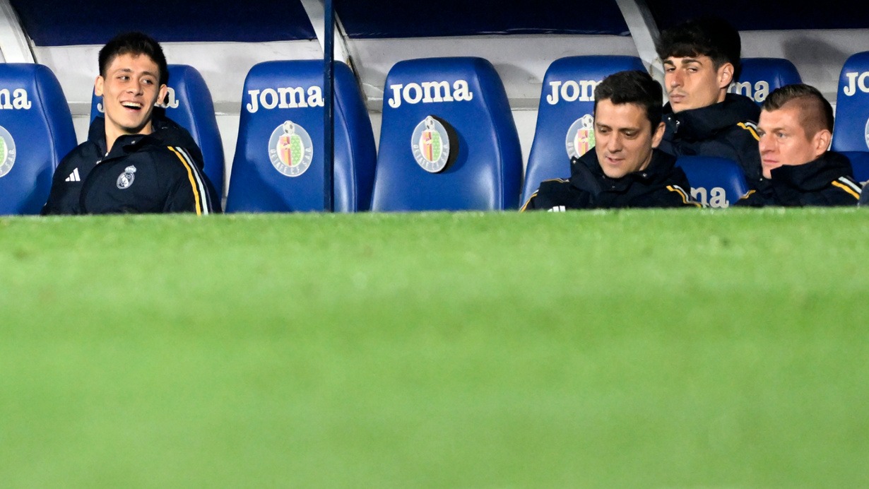Carlo Ancelotti'nin Yerine Jürgen Klopp: Real Madrid İçin Doğru Seçim Mi? Carlo Ancelotti'nin Yerine Jürgen Klopp: Real Madrid İçin Doğru Seçim Mi?