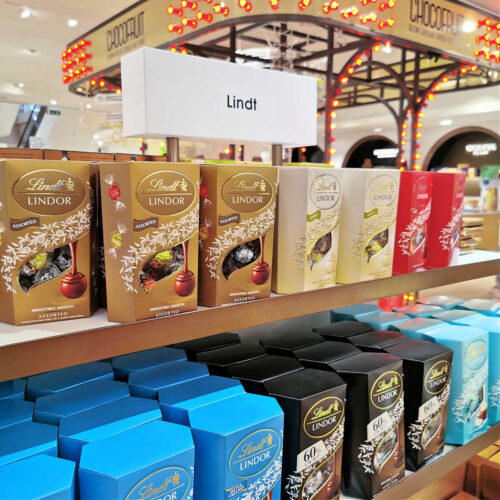 Central London Welcomes Lindt's New Chocolate Destination Central London Welcomes Lindt's New Chocolate Destination