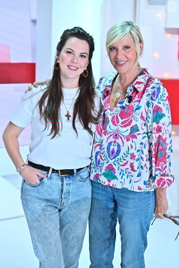 Chantal Ladesou: Une Longue Et Riche Carrière Chantal Ladesou: Une Longue Et Riche Carrière