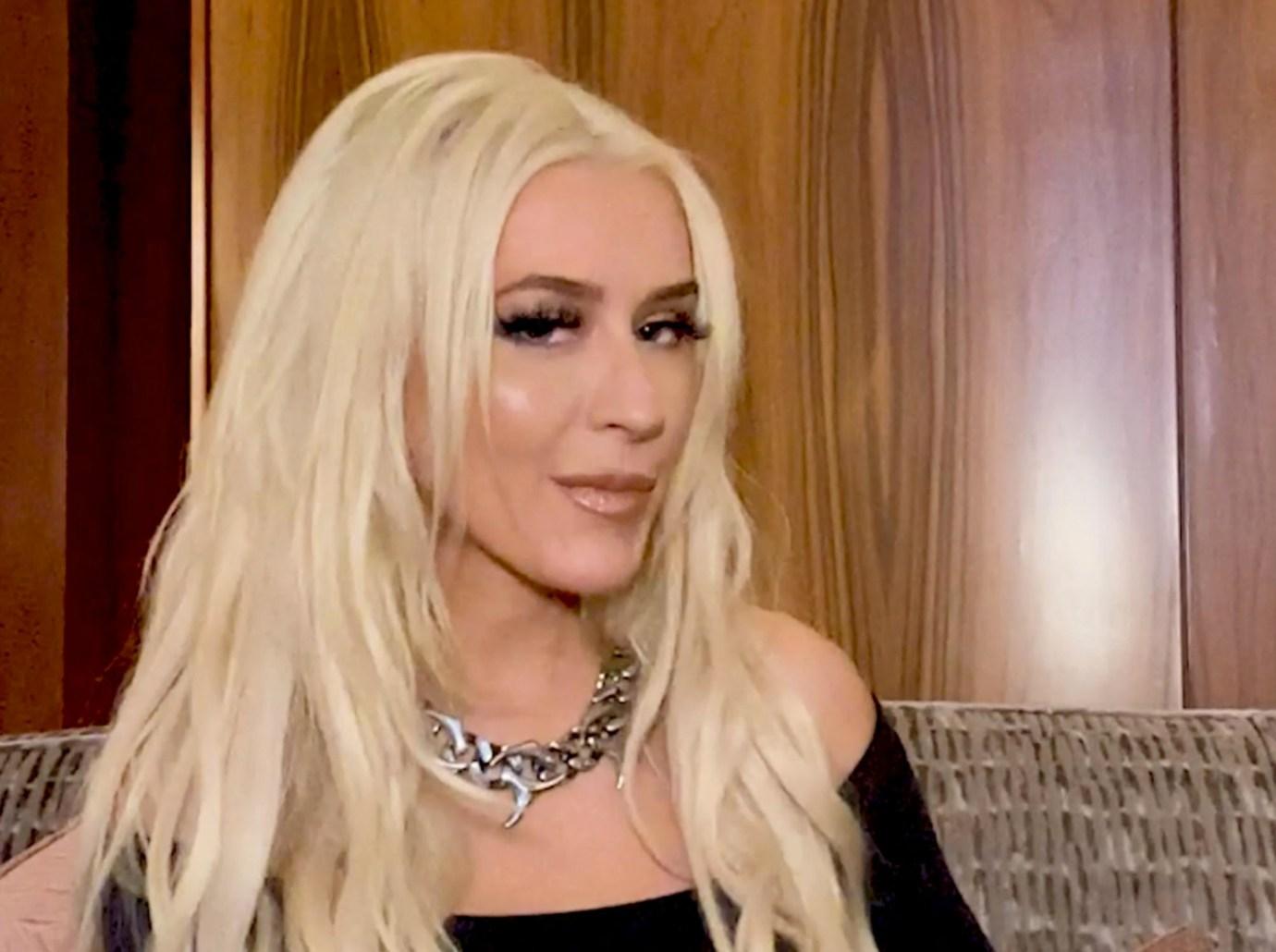Christina Aguilera: Unrecognizable In Latest Photos Due To Heavy Photo Editing Christina Aguilera: Unrecognizable In Latest Photos Due To Heavy Photo Editing