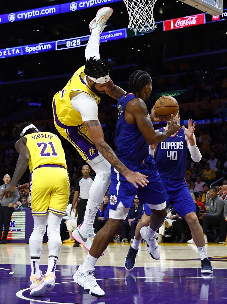 Clippers Defeat Cavaliers: Kawhi Leonard's Impact Clippers Defeat Cavaliers: Kawhi Leonard's Impact