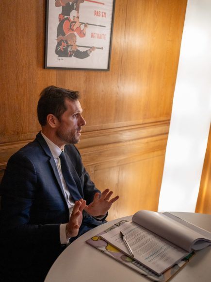 Commission D'enquête Budgétaire : La Justice Saisie Après Le Refus De Coopération De Kohler Commission D'enquête Budgétaire : La Justice Saisie Après Le Refus De Coopération De Kohler