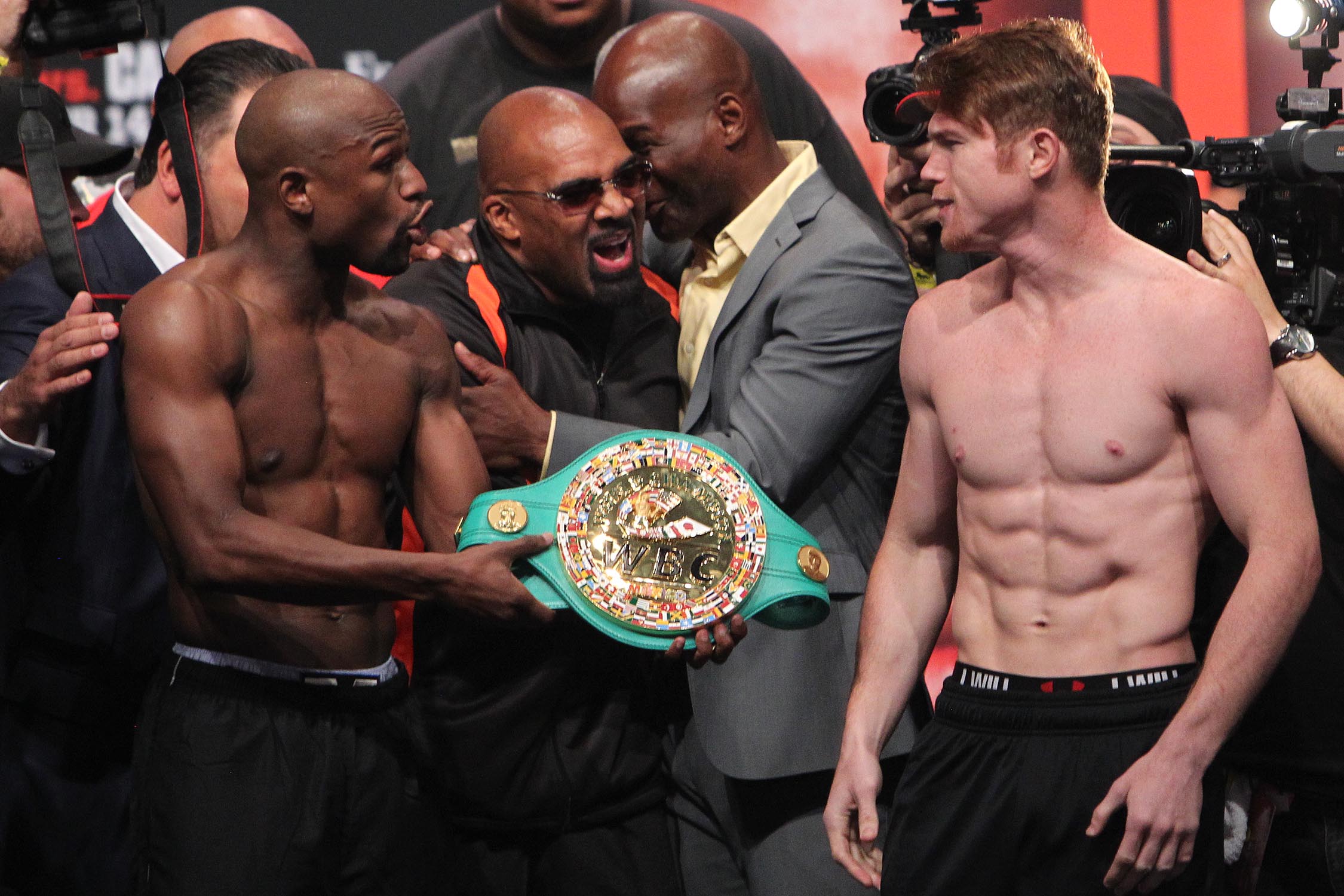Comparing Canelo And Crawford: Their Post-Mayweather Success Comparing Canelo And Crawford: Their Post-Mayweather Success