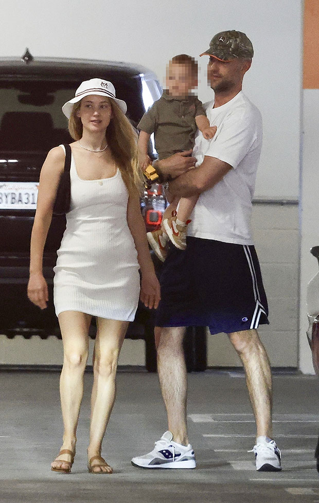 Cooke Maroney And Jennifer Lawrence: Couple Seen Amidst Baby No. 2 Speculation Cooke Maroney And Jennifer Lawrence: Couple Seen Amidst Baby No. 2 Speculation