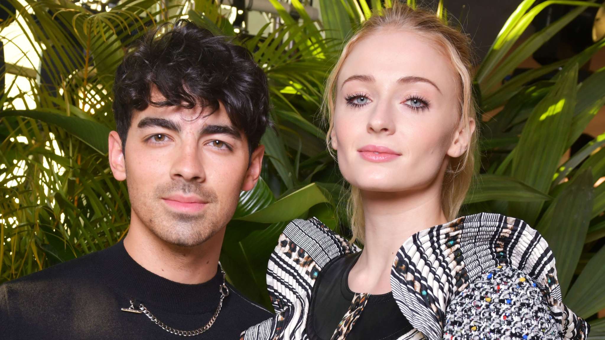 Couple Fights Over Joe Jonas; His Hilarious Response Couple Fights Over Joe Jonas; His Hilarious Response