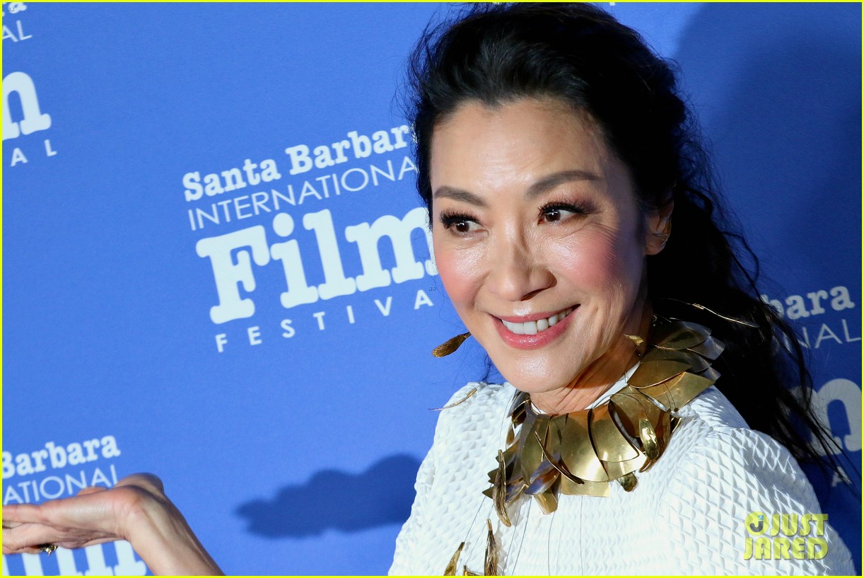 Crazy Rich Asians Sequel: The Series Adaptation Explained Crazy Rich Asians Sequel: The Series Adaptation Explained